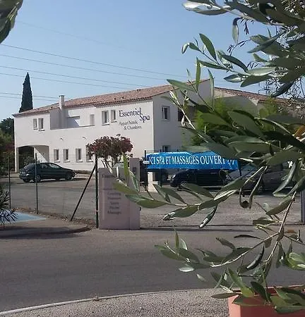 Penzion Appart'hotel Et Essentiel Spa Arles